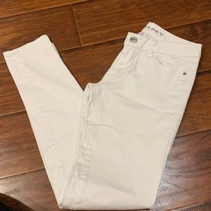 White skinny pants